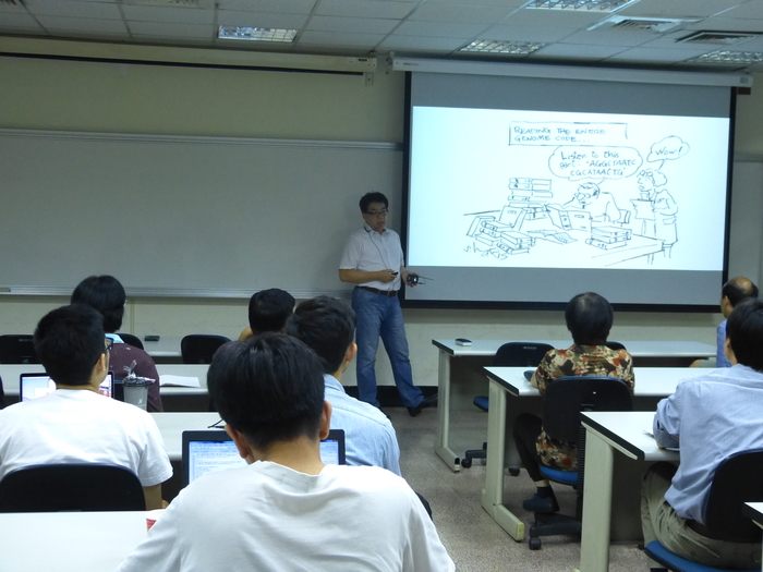 2018.04.25 Prof. Jinquan Xu Genome-X: what AI can do for precision medicine-Academic Communication Series SpeechImage