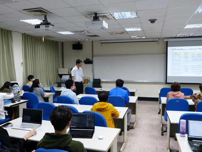 2021/04/8-9 Workshop on Statistical  Methods and Cryo-EM  Data Analysis相簿圖片