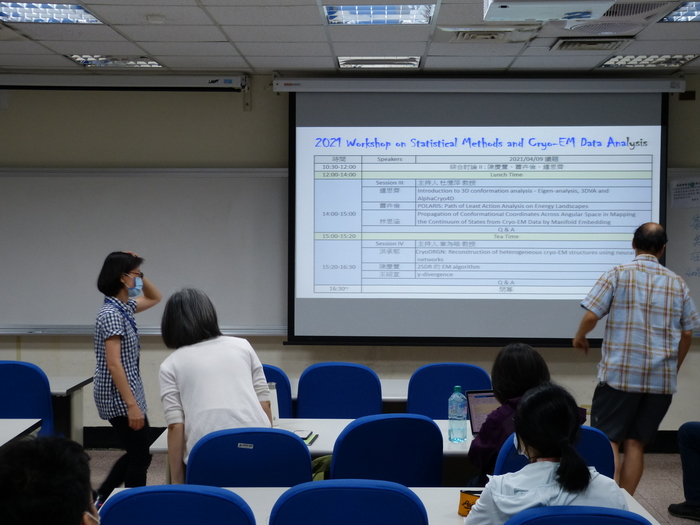 2021/04/8-9 Workshop on Statistical  Methods and Cryo-EM  Data Analysis相簿圖片