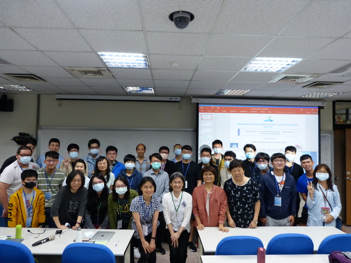 2021/04/8-9 Workshop on Statistical  Methods and Cryo-EM  Data Analysis相簿圖片