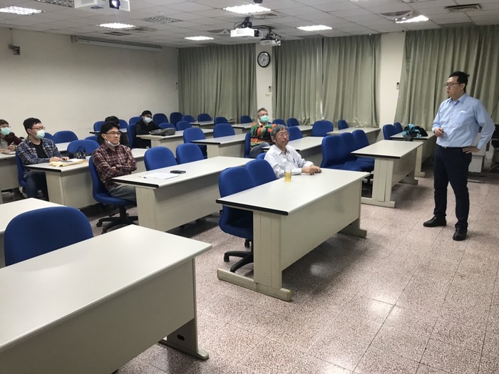 2020/12/17 An introduction of the GE/BC embedded collocation  method相簿圖片