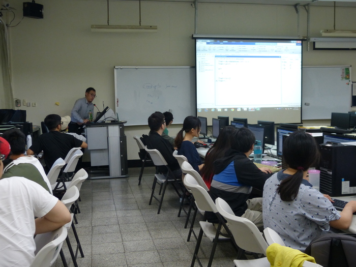 107/04/12MATLAB於Big Data之應用圖片