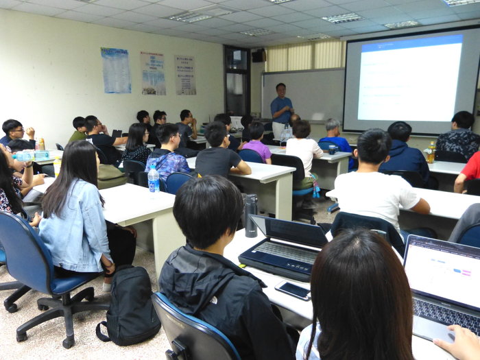 Spatial Regression Model Selection When Covariates and Random Effects Are Correlated相簿圖片